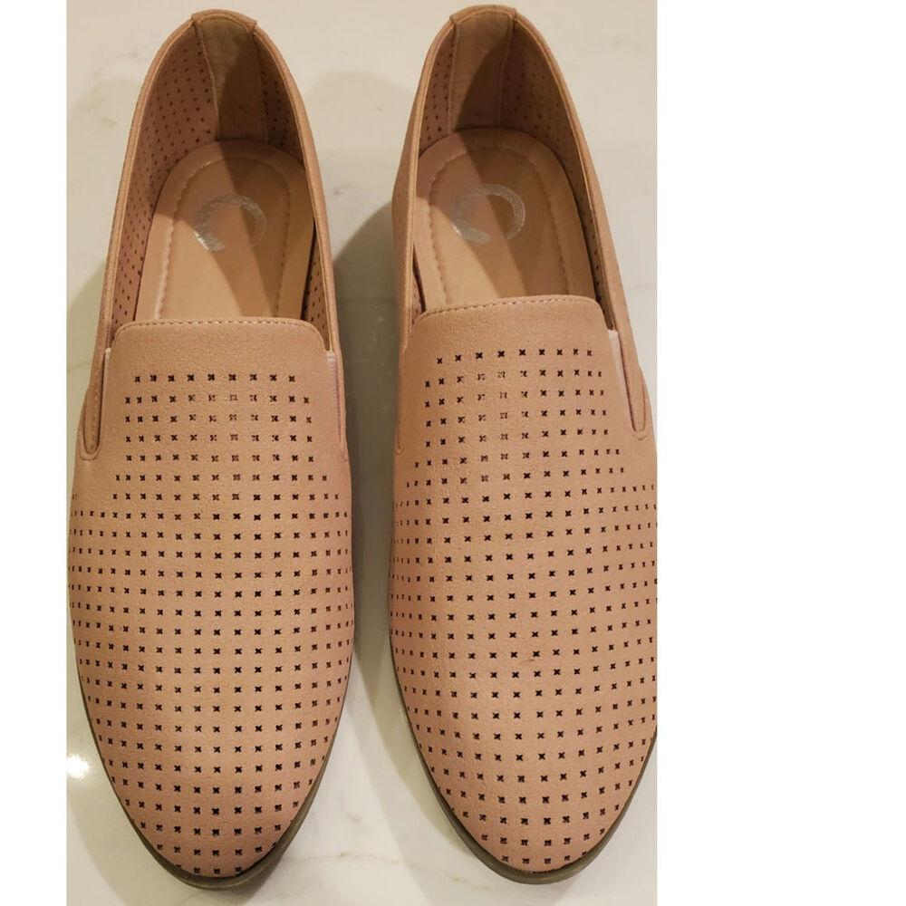 NEW Journee Collection Women's Foam Lucie Flat Light  Brown - Size 8.5